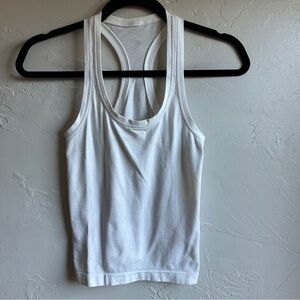 Lululemon White Race Length Swiftly Tank White with marks Outdoor Trail Sz 2